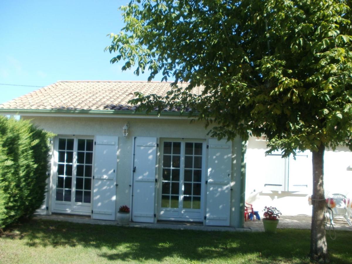 Vacances a St Germain d Esteuil 3330 Villa Saint-Germain-dʼEsteuil Exterior foto